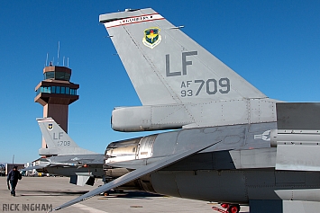Lockheed Martin F-16A Fighting Falcon - 93-0709 + 93-0708 - USAF
