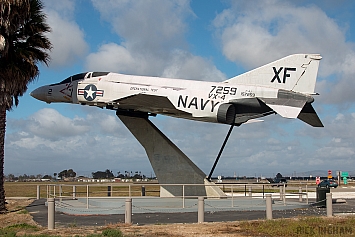 McDonnell Douglas F-4S Phantom II - 157259 - US Navy