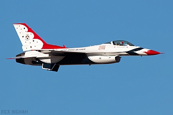 Lockheed Martin F-16C Fighting Falcon - 92-3888/6 - USAF | Thunderbirds