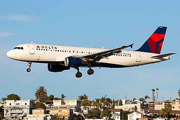 Airbus A320-212 - N372NW - Delta Airlines