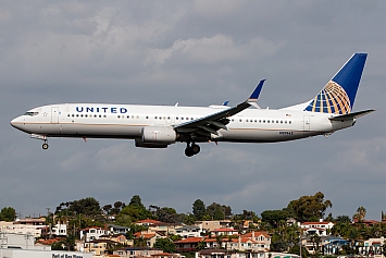 Boeing 737-924ER - N37462 - United Airlines
