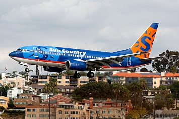 Boeing 737-7Q8 - N713SY - Sun Country