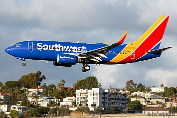 Boeing 737-7CT - N566WN - Southwest Airlines