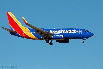 Boeing 737-7H4(WL) - N925WN - Southwest Airlines