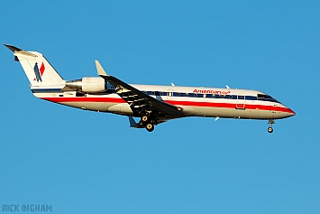 Canadair CRJ-200ER Regional Jet - N464SW - American Eagle