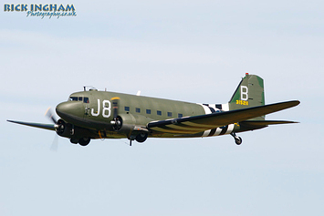 Douglas C-47A Skytrain - 315211/J8-B / N1944A - USAAF