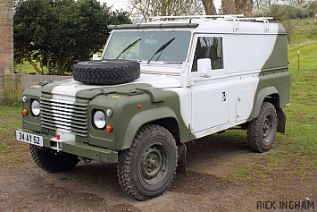 Land Rover Defender - RAF