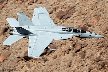 Boeing F/A-18F Super Hornet - 165932 - US Navy