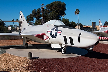 Grumman F9F-8P Cougar - 141722 - USMC