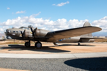 Boeing B-17G Flying Fortress - 44-6393 - USAF