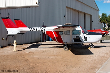 Cessna 337B Super Skymaster - N475DF