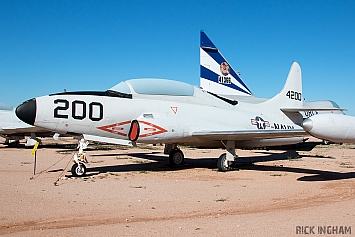 Lockheed T-1A SeaStar - 144200 - US Navy
