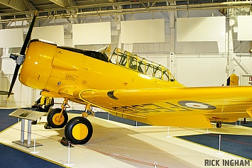 North American Harvard IIb - FE905 - RAF