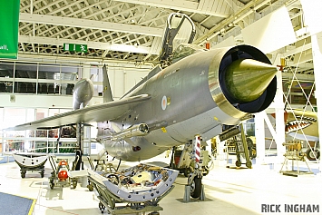 English Electric Lightning F6 - XS925 - RAF