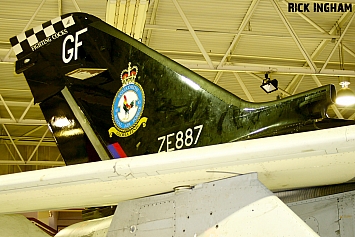 Panavia Tornado F3 - ZE887/GF - RAF