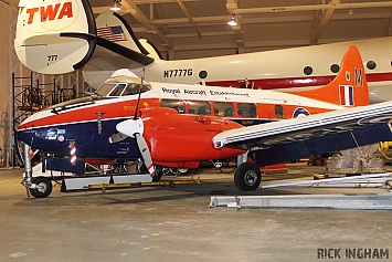 De Havilland Devon C2 - VP975 - Royal Aircraft Establishment