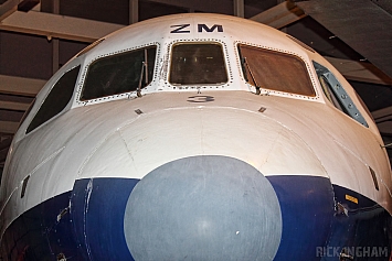 Hawker Siddeley Trident 3B-101 - G-AWZM - British Airways