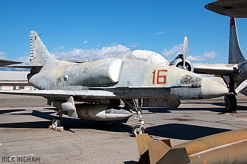 Douglas A-4E Skyhawk - 151038 - US Navy
