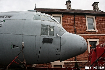 Lockheed C-130K Hercules C3 - XV220 - RAF