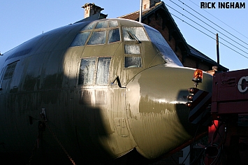 Lockheed C-130K Hercules C3 - XV305 - RAF