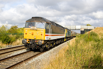 Class 47 - 47828 + 47614 - Locomotive Services Limited