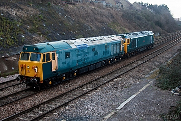 Class 50 - 50050 + 50007