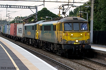 Class 86 - 86622 and 86613 - Freightliner