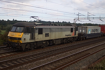 Class 90 - 90043 - Freightliner