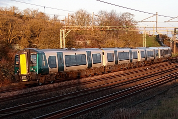 Class 350 - 350239 - London Northwestern Railway