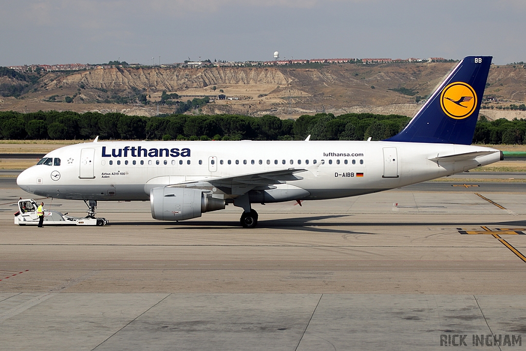 Airbus A319-112 - D-AIBB - Lufthansa