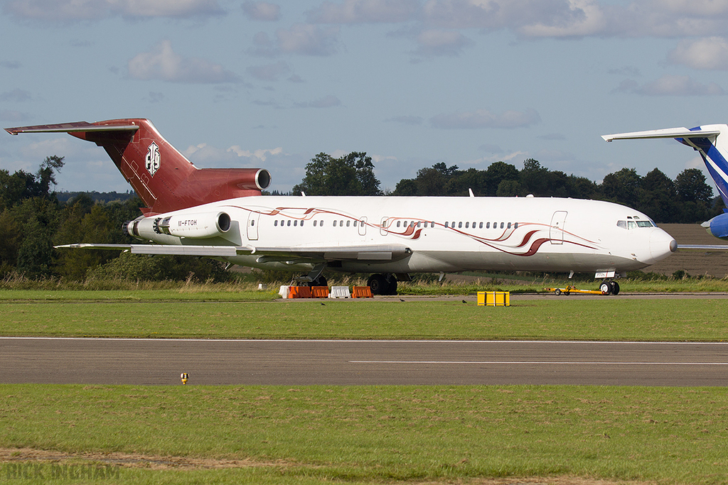 Boeing 727-269A - M-FTOH