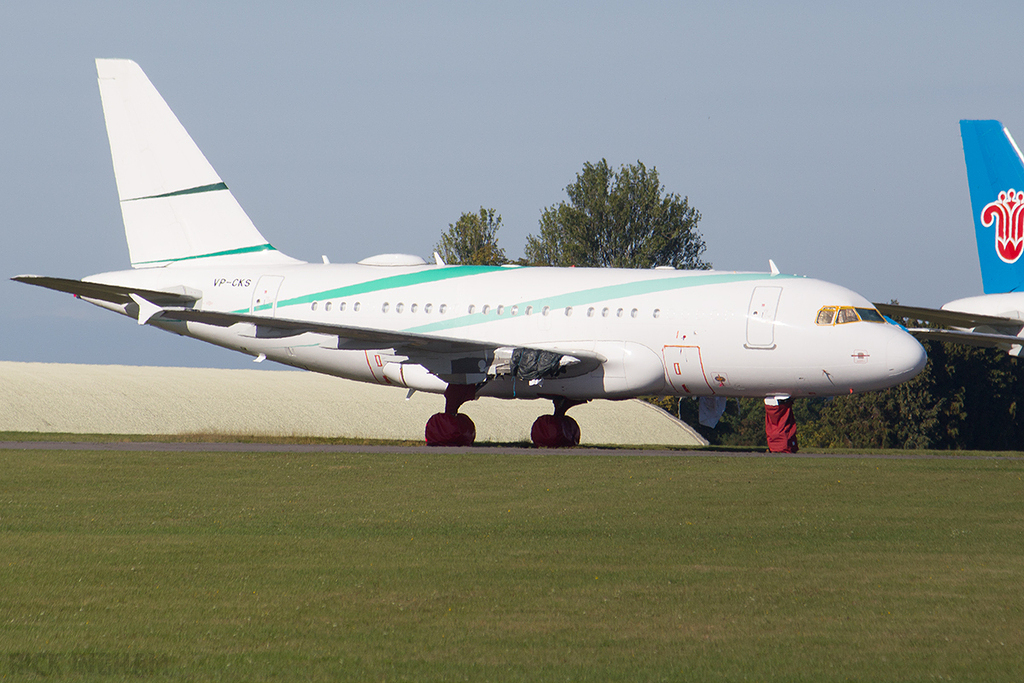 Airbus A318-112CJ Elite - VP-CKS