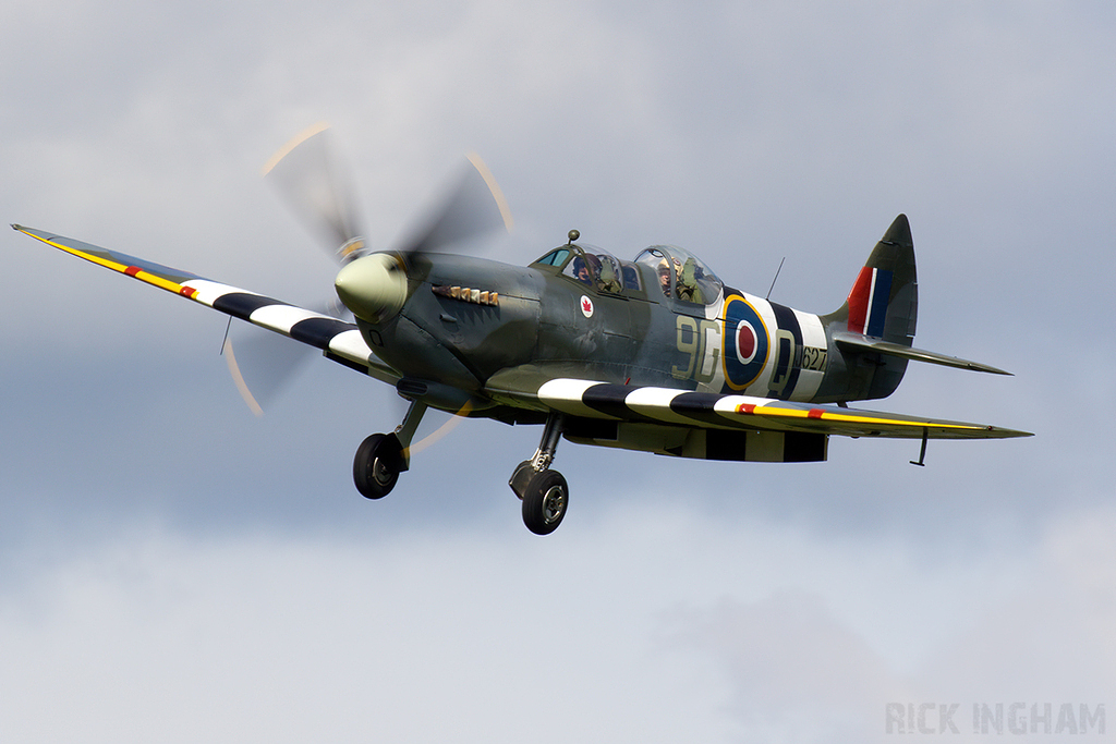 Supermarine Spitfire T9 – MJ627 / G-BMSB - RAF