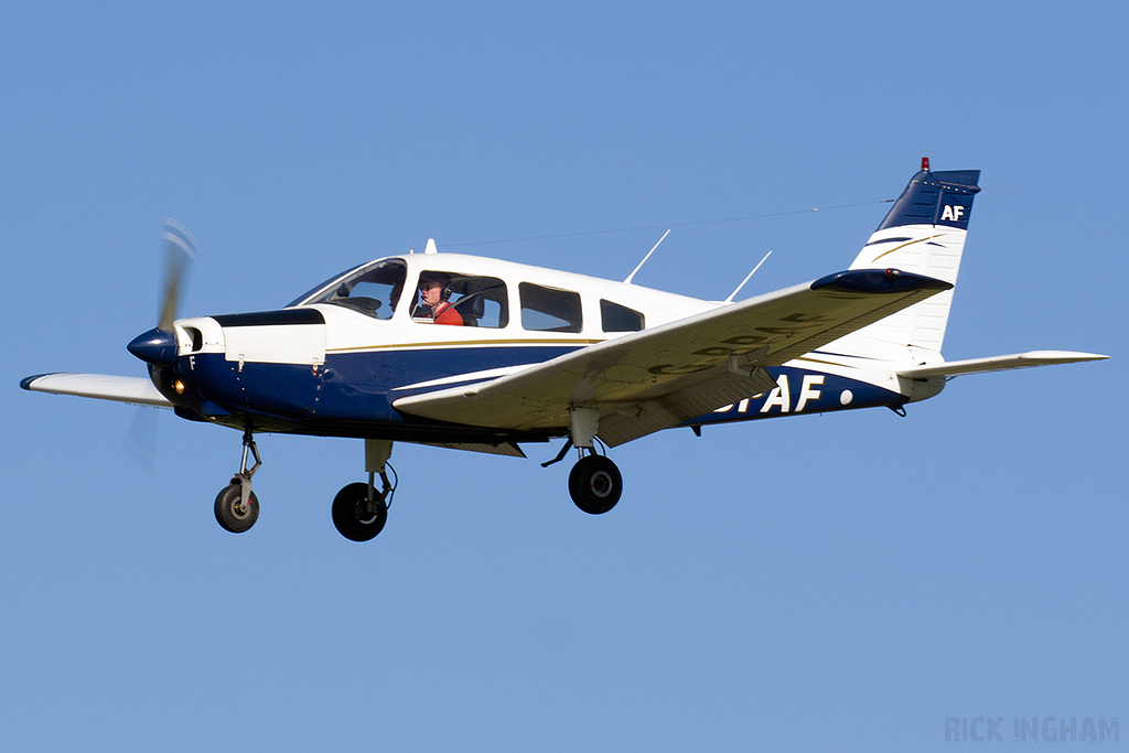 Piper PA28 Warrior II - G-BPAF
