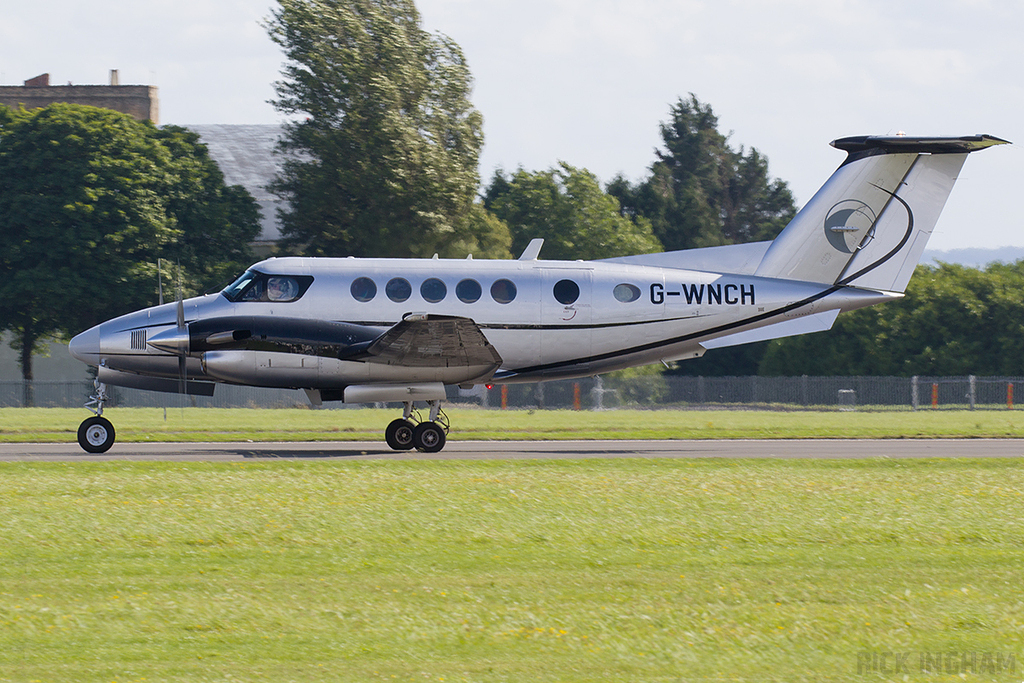 Beech King Air B200 - G-WNCH