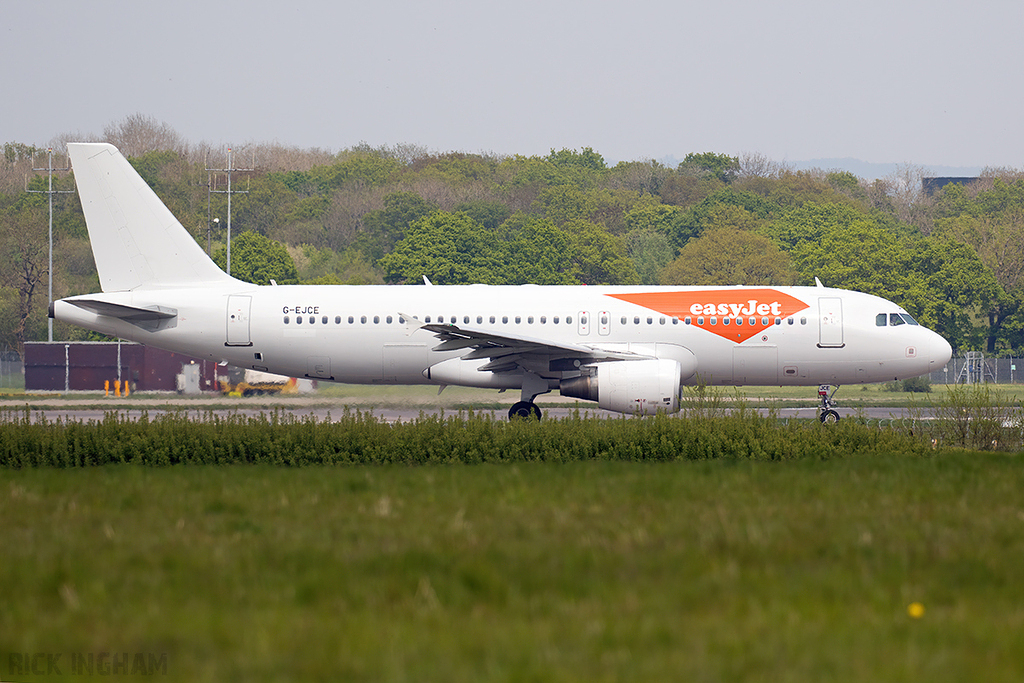 Airbus A320-214 - G-EJCE - easyJet