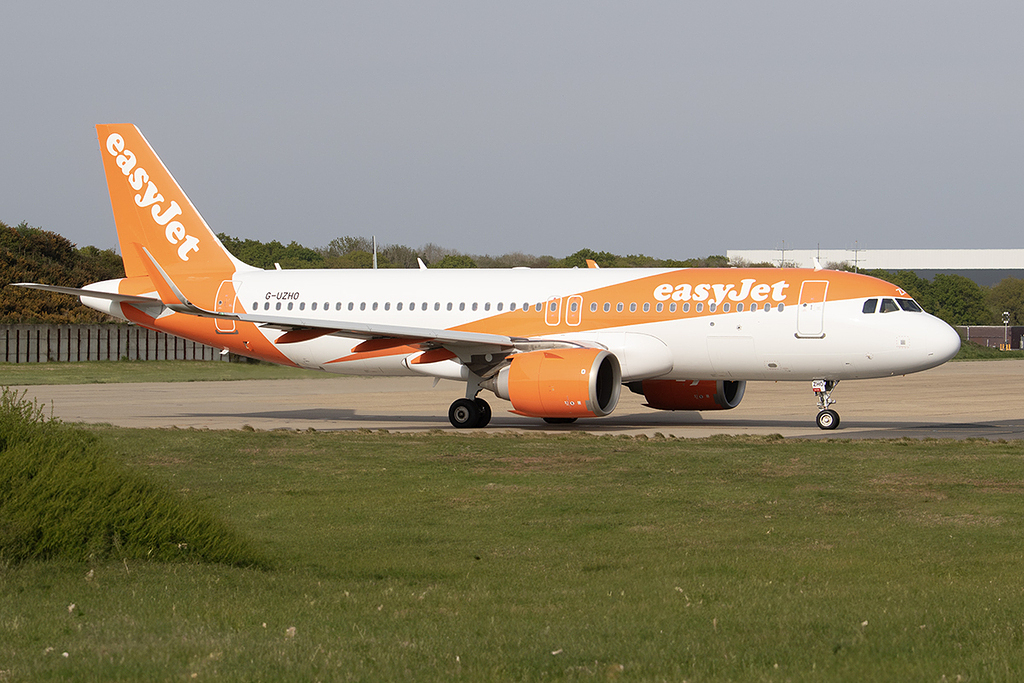 Airbus A320-251N - G-UZHO - easyJet