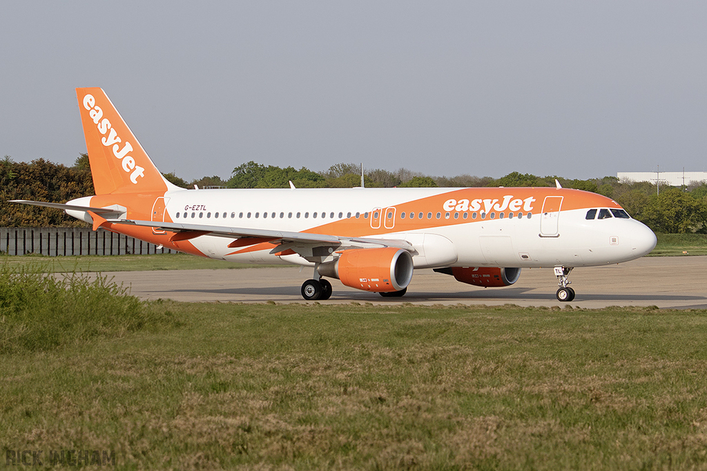 Airbus A320-214 - G-EZTL - easyJet