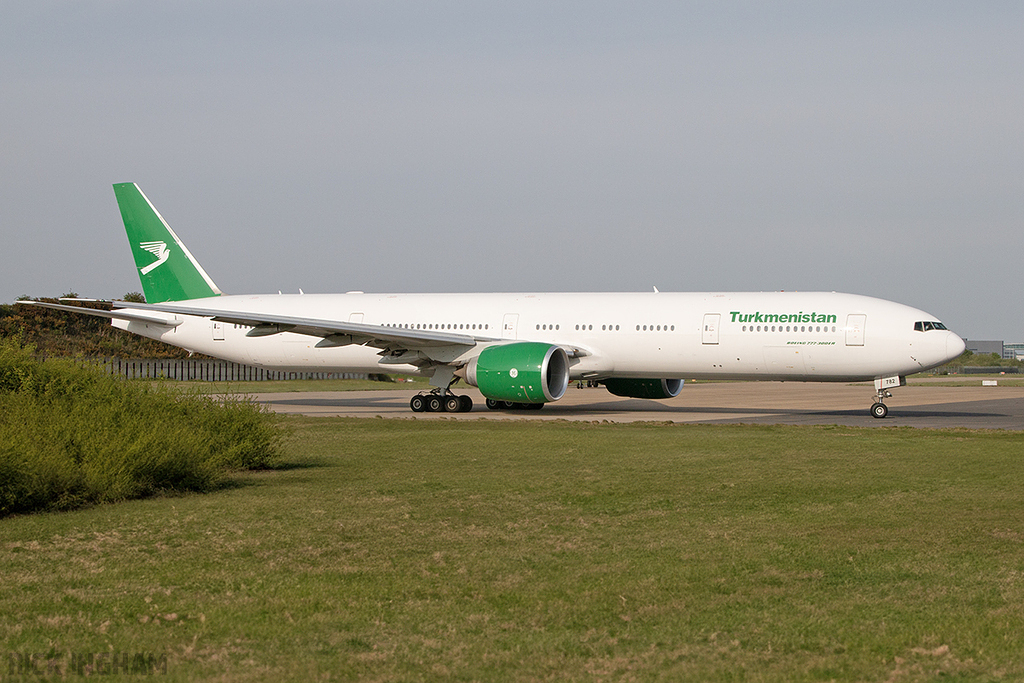 Boeing 777-367ER - EZ-A782 - Turkmenistan Airlines