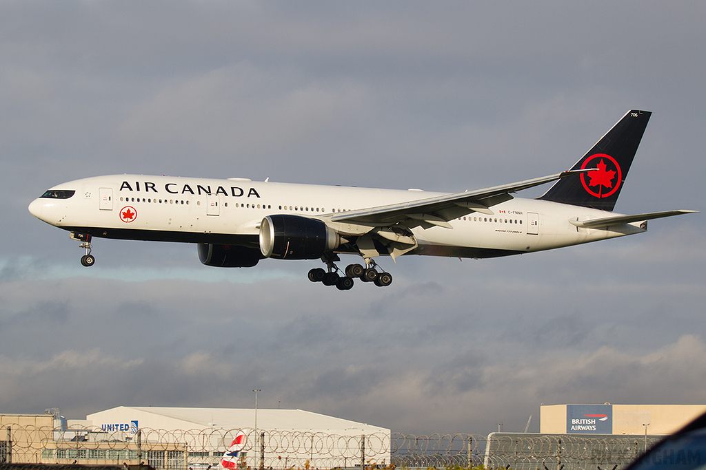 Boeing 777-233ER - C-FNNH - Air Canada