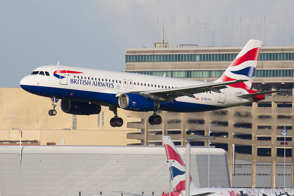 Airbus A320-232 - G-EUYH - British Airways