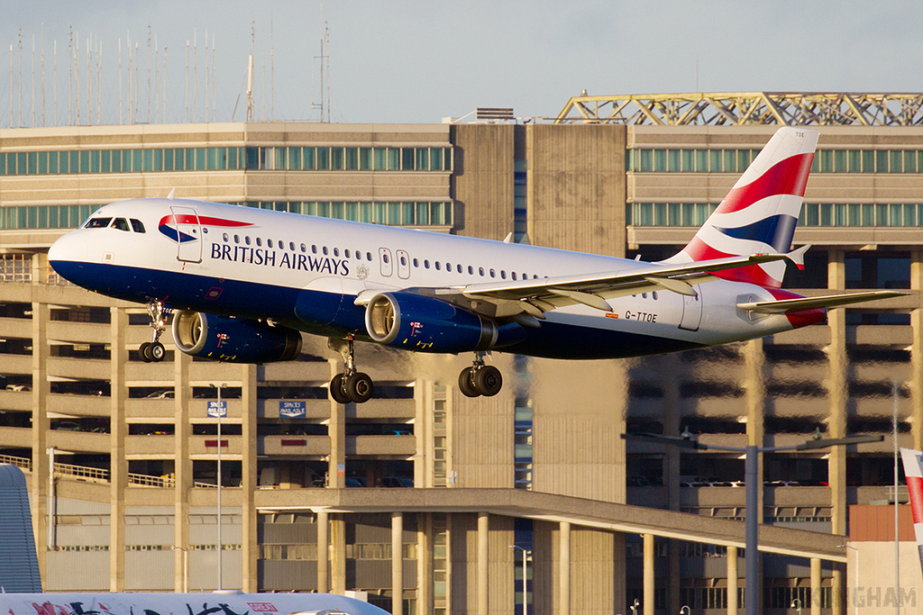 Airbus A320-232 - G-TTOE - British Airways