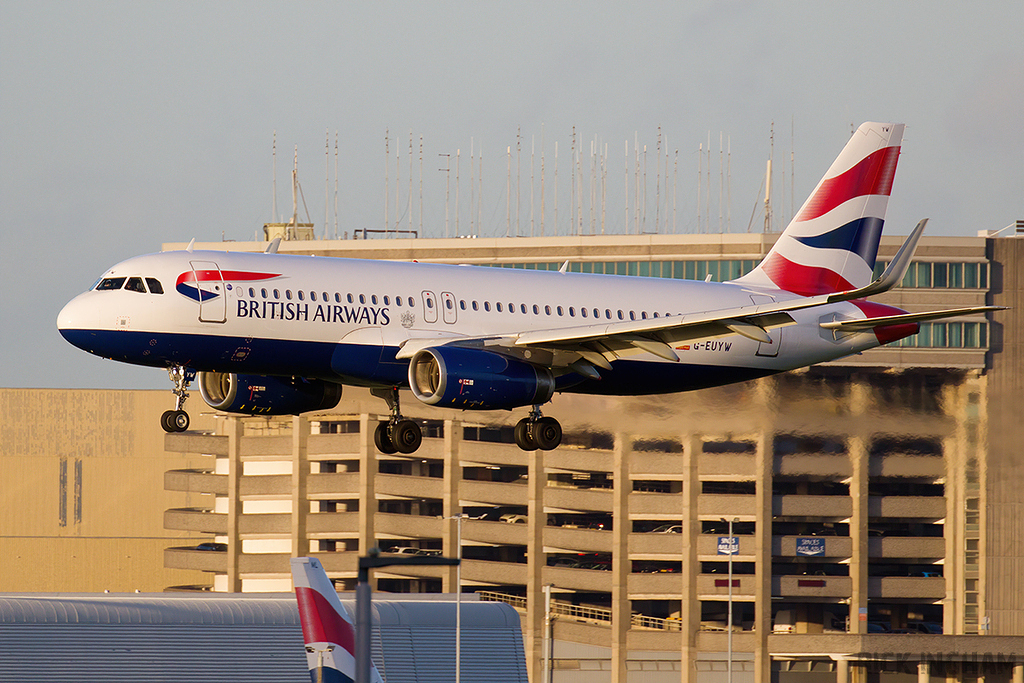 Airbus A320-232 - G-EUYU - British Airways