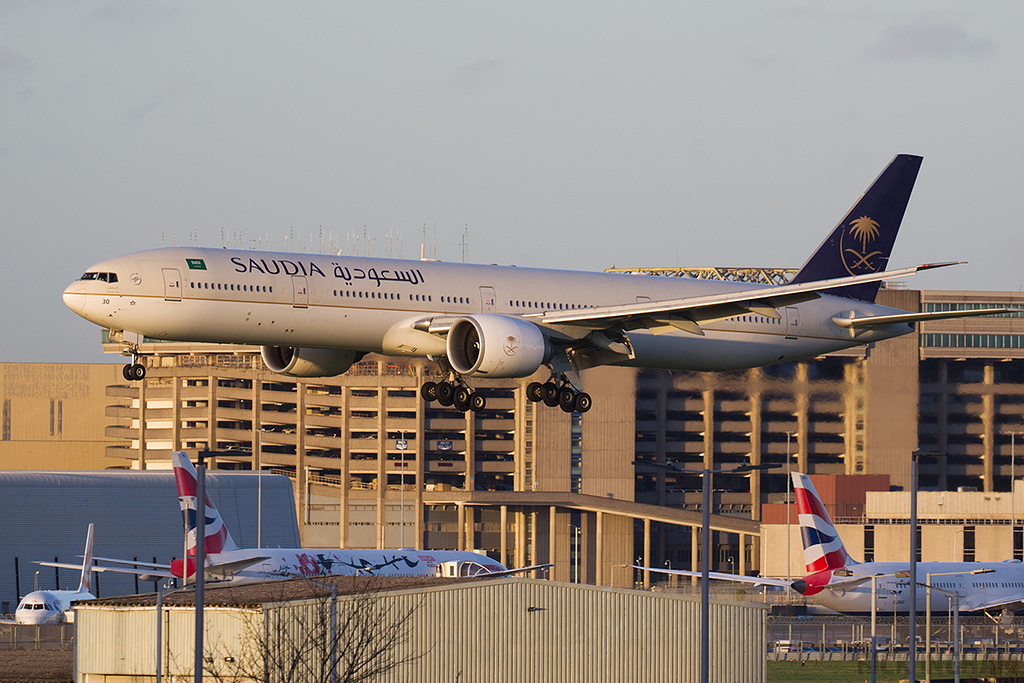 Boeing 777-368ER - HZ-AK43 - Saudia