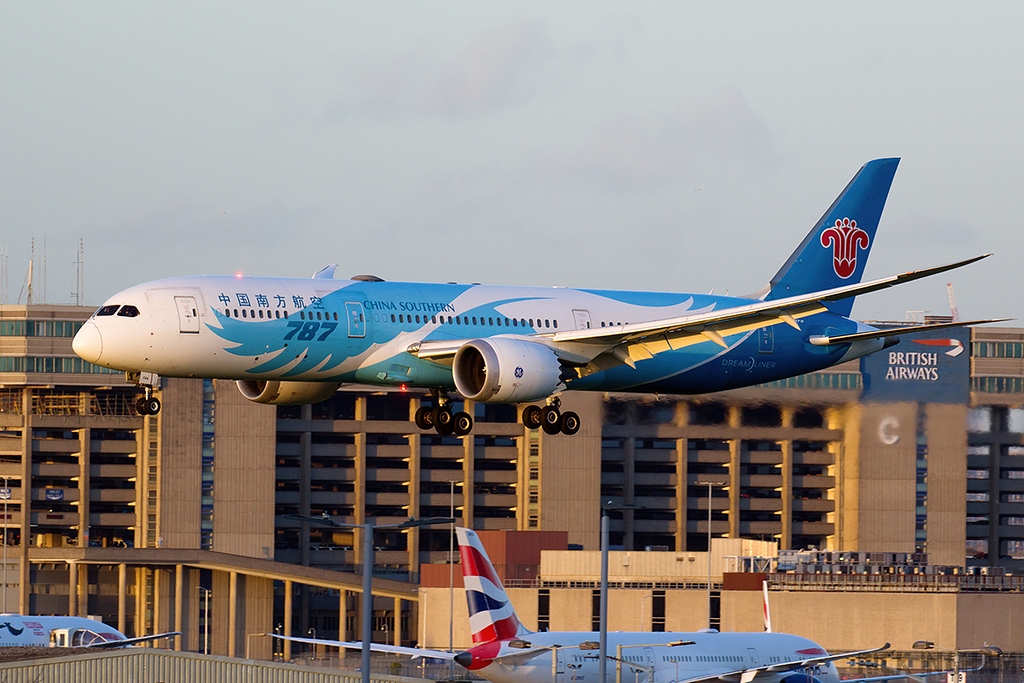Boeing 787-9 Dreamliner - B-20AA - China Southern Airlines