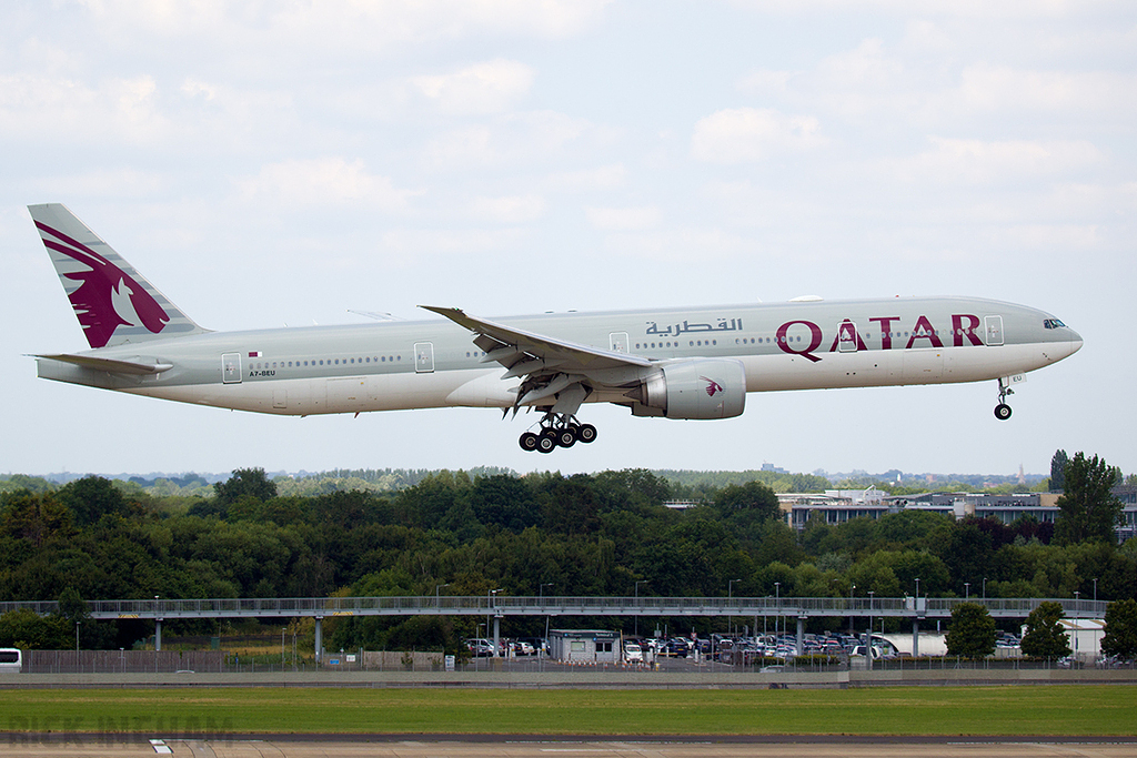 Boeing 777-3DZER - A7-BEU - Qatar Airways