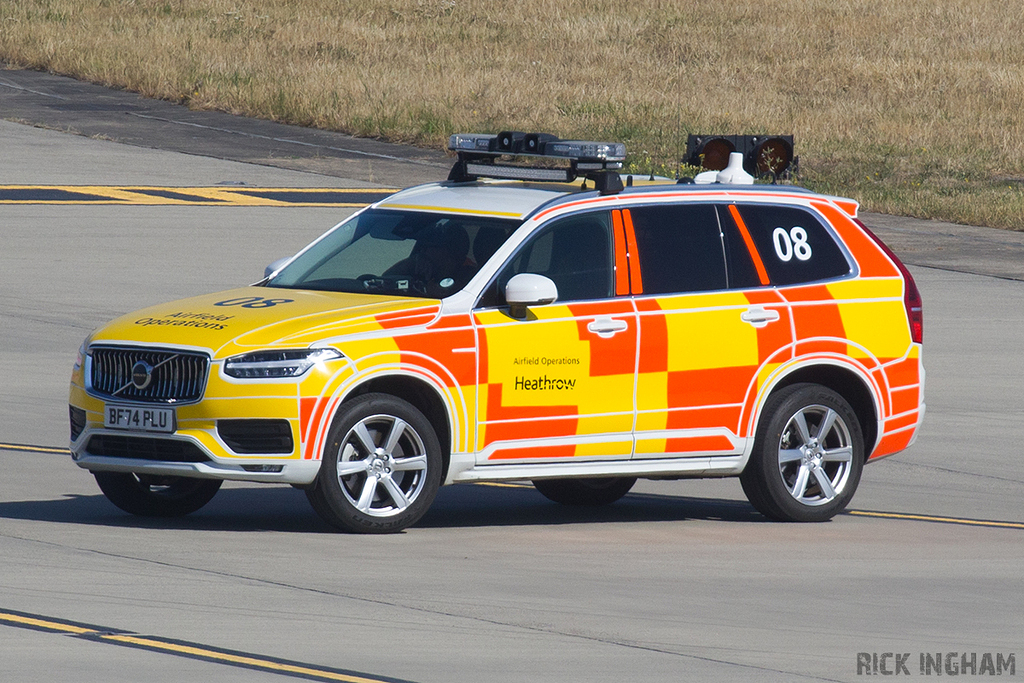 Heathrow Airfield Operations vehicle