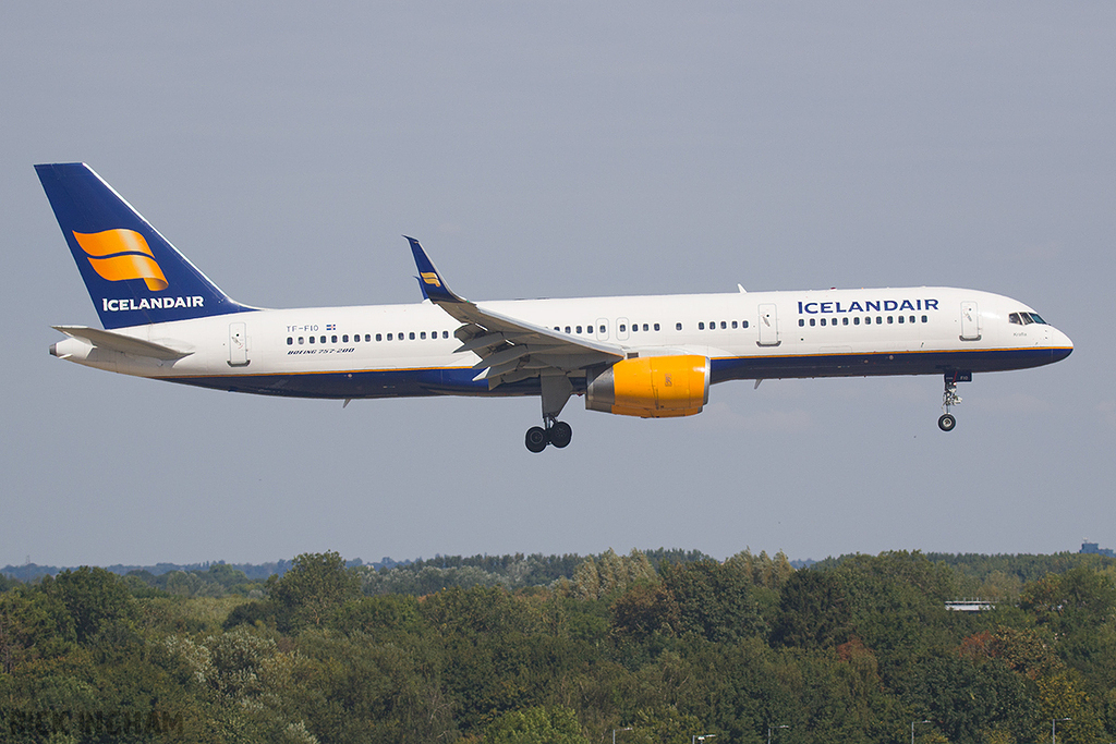 Boeing 757-208 - TF-FIO - Icelandair