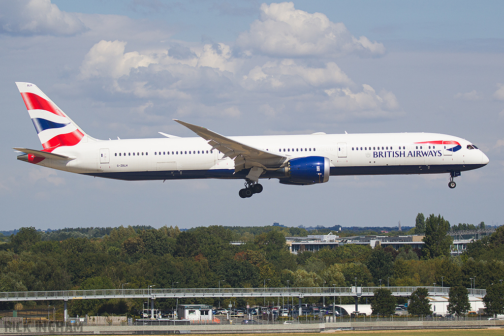 Boeing 787-10 Dreamliner - G-ZBLH - British Airways