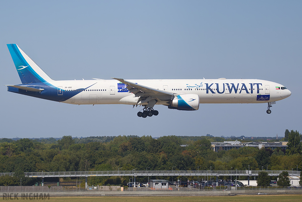 Boeing 777-269ER - 9K-AOC - Kuwait Airways